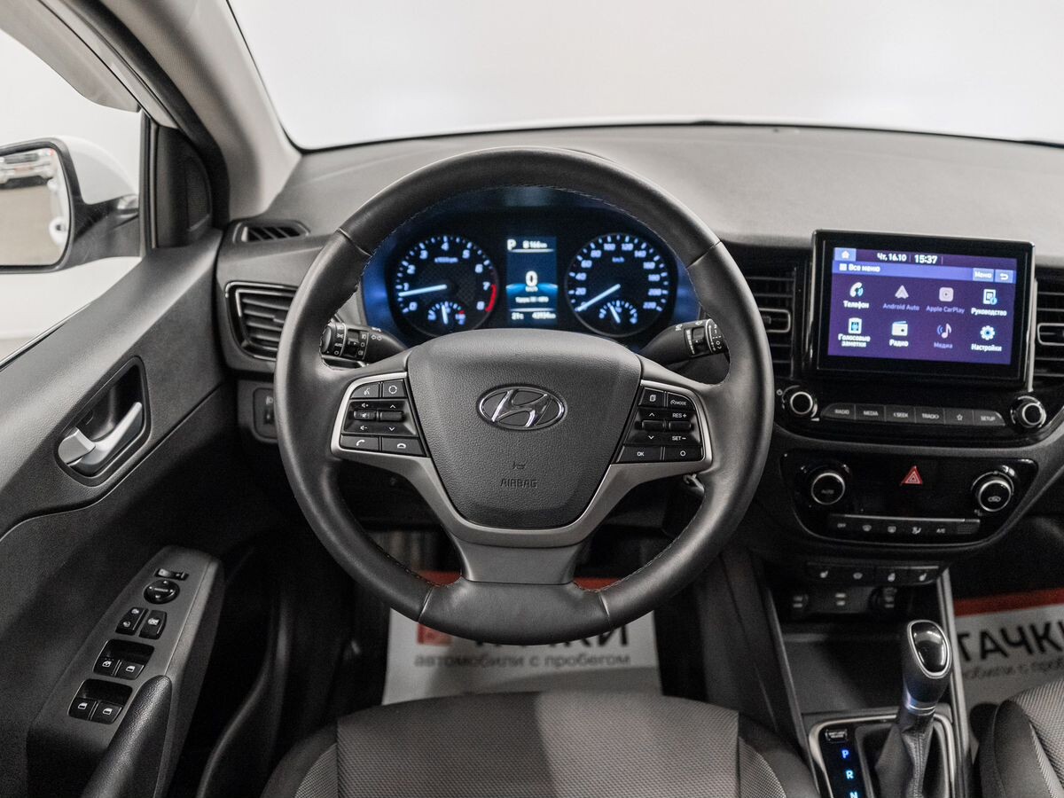 Hyundai Solaris 2021 - фото автомобиля