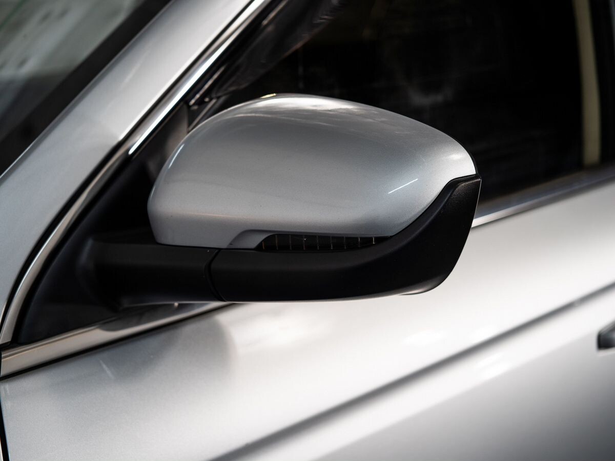 Geely Atlas 2019 - фото автомобиля