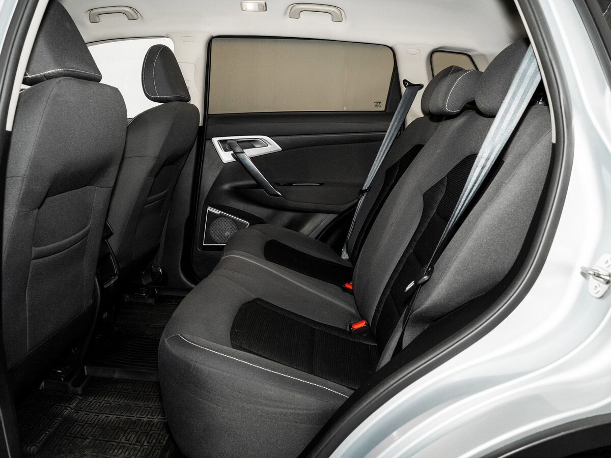 Geely Atlas 2019 - фото автомобиля