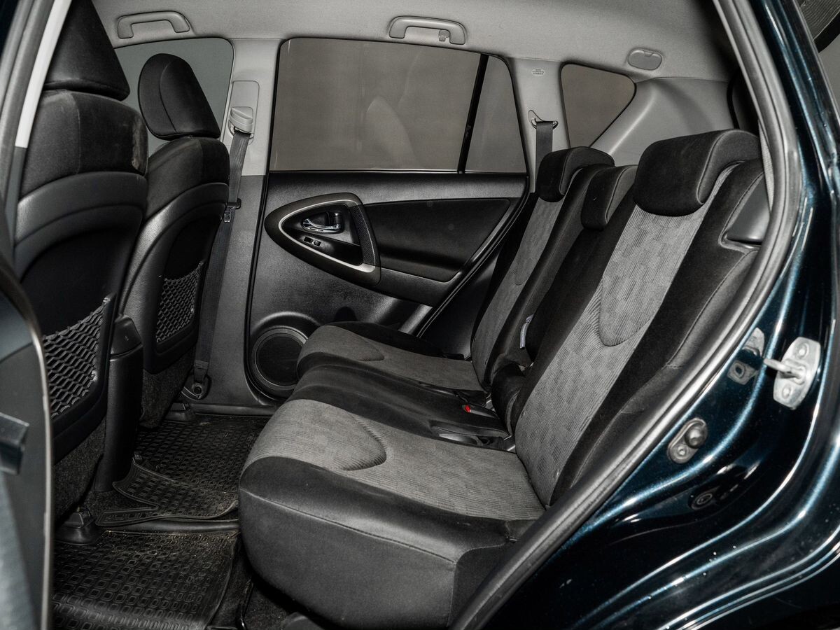 Toyota RAV4 2012 - фото автомобиля