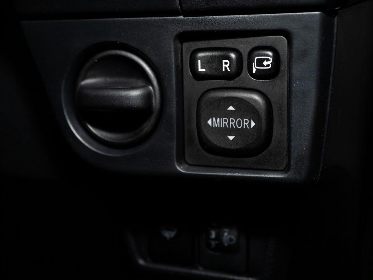 Toyota Corolla 2015 - фото автомобиля