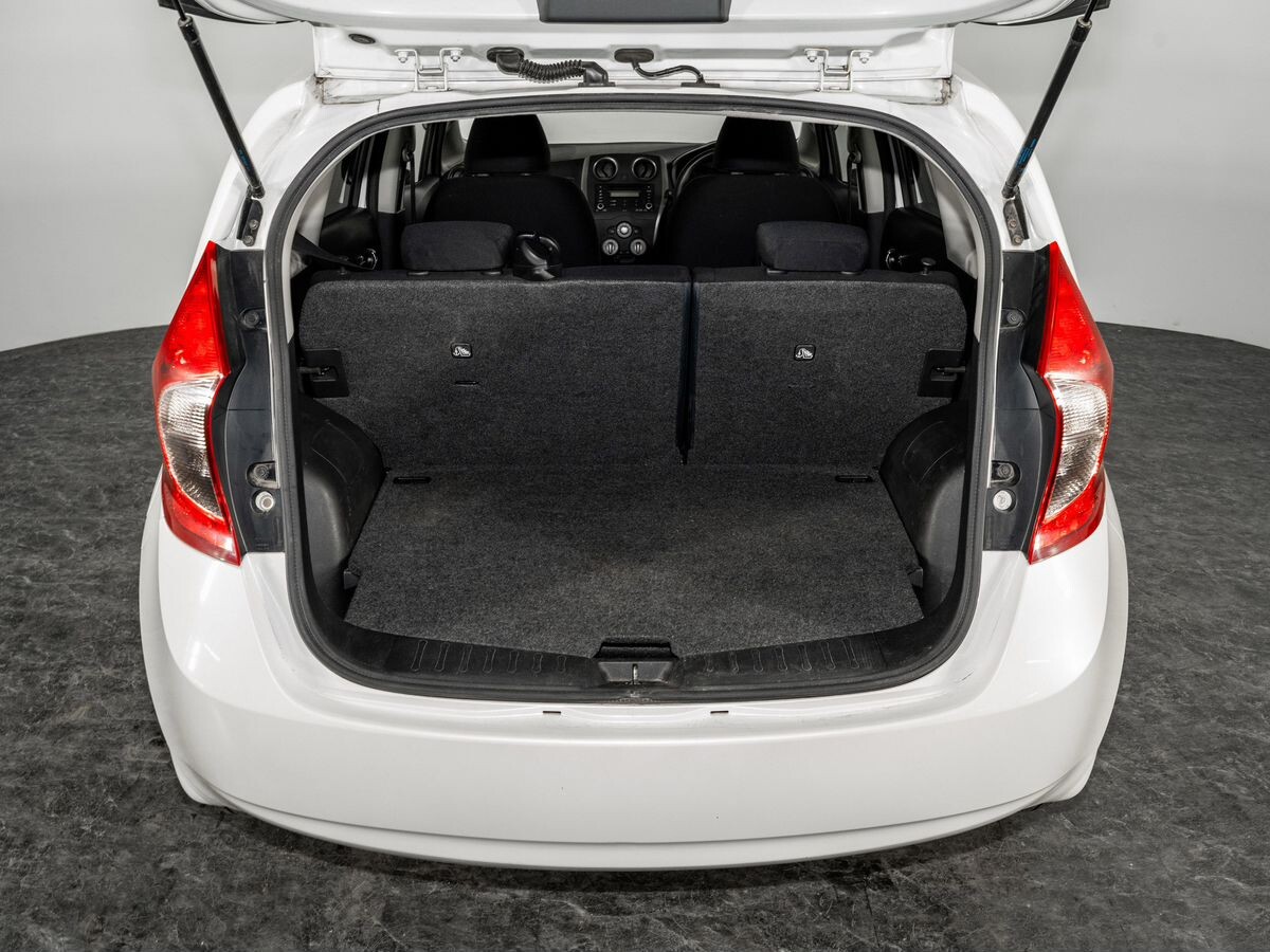 Nissan Note 2013 - фото автомобиля