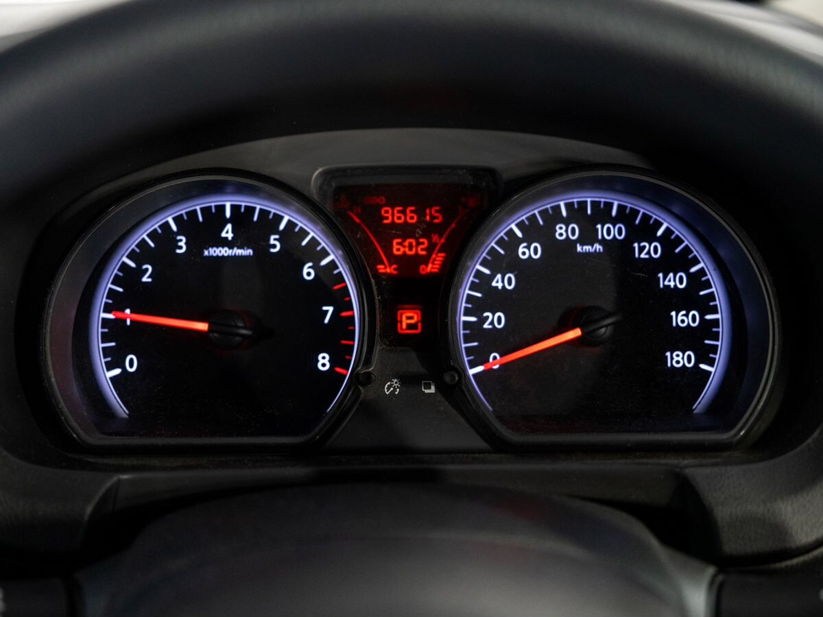 Nissan Note 2013 - фото автомобиля