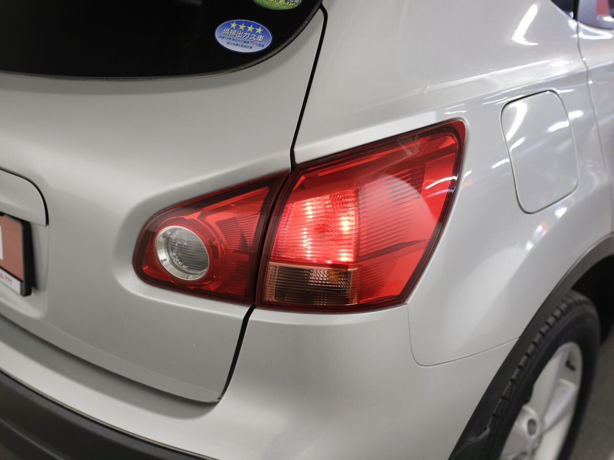 Nissan Dualis 2012 - фото автомобиля