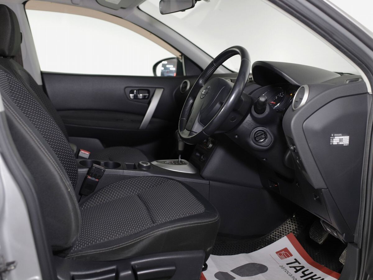 Nissan Dualis 2012 - фото автомобиля