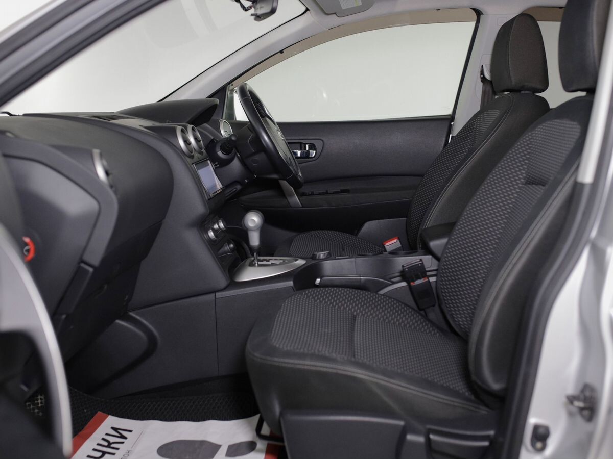 Nissan Dualis 2012 - фото автомобиля