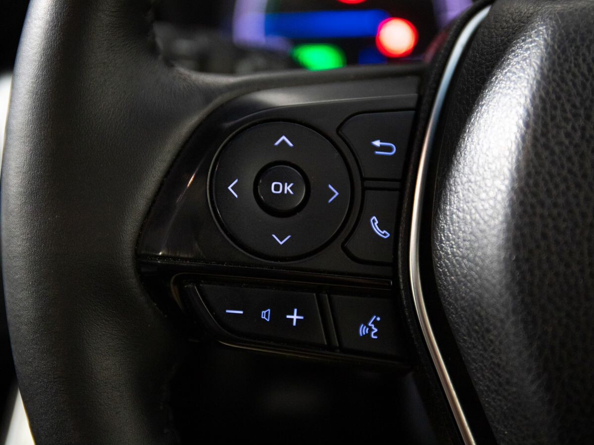 Toyota Harrier 2020 - фото автомобиля