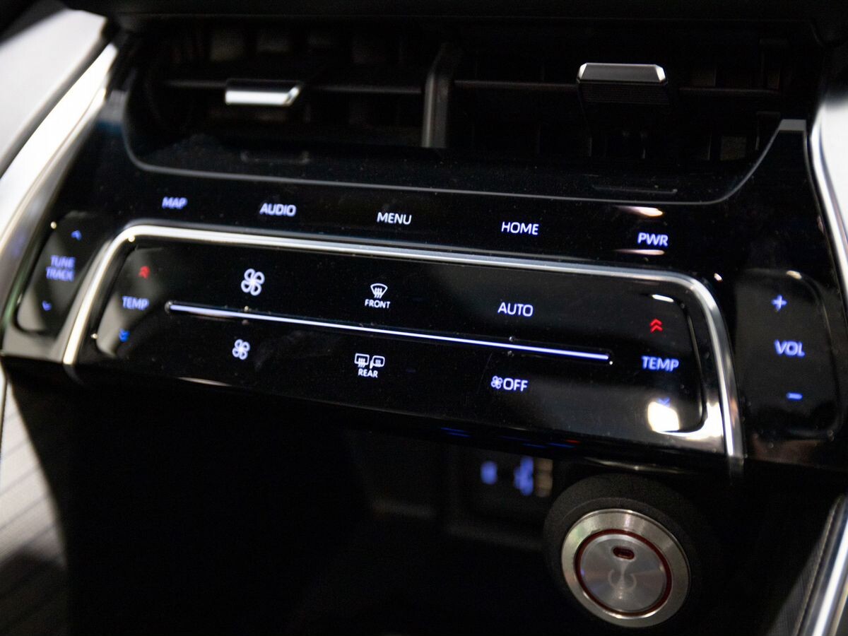 Toyota Harrier 2020 - фото автомобиля