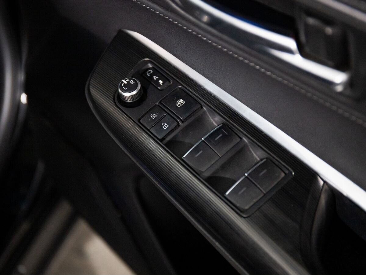 Toyota Harrier 2020 - фото автомобиля