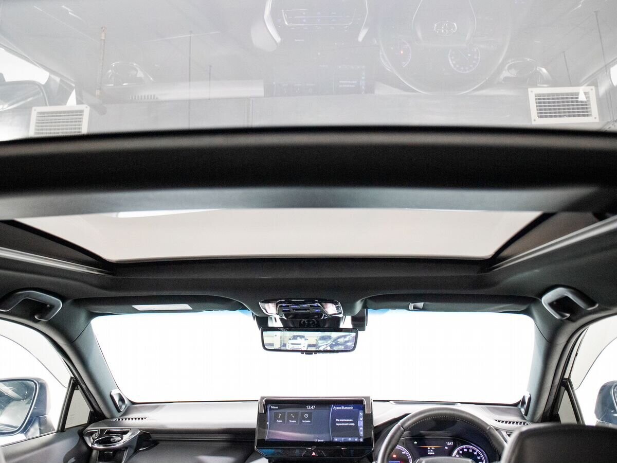 Toyota Harrier 2020 - фото автомобиля