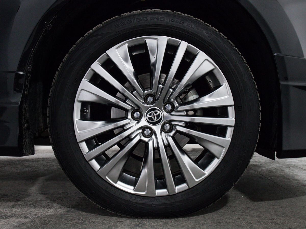 Toyota Harrier 2020 - фото автомобиля