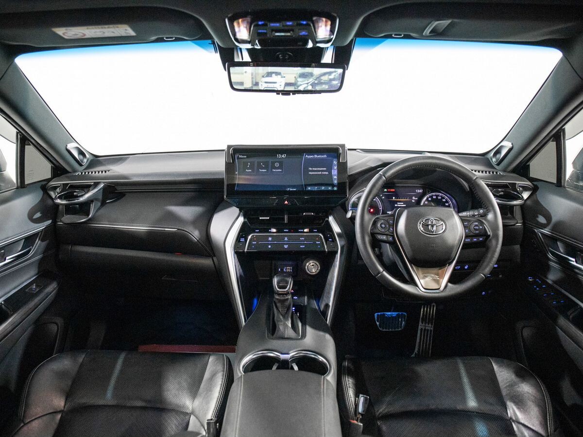 Toyota Harrier 2020 - фото автомобиля