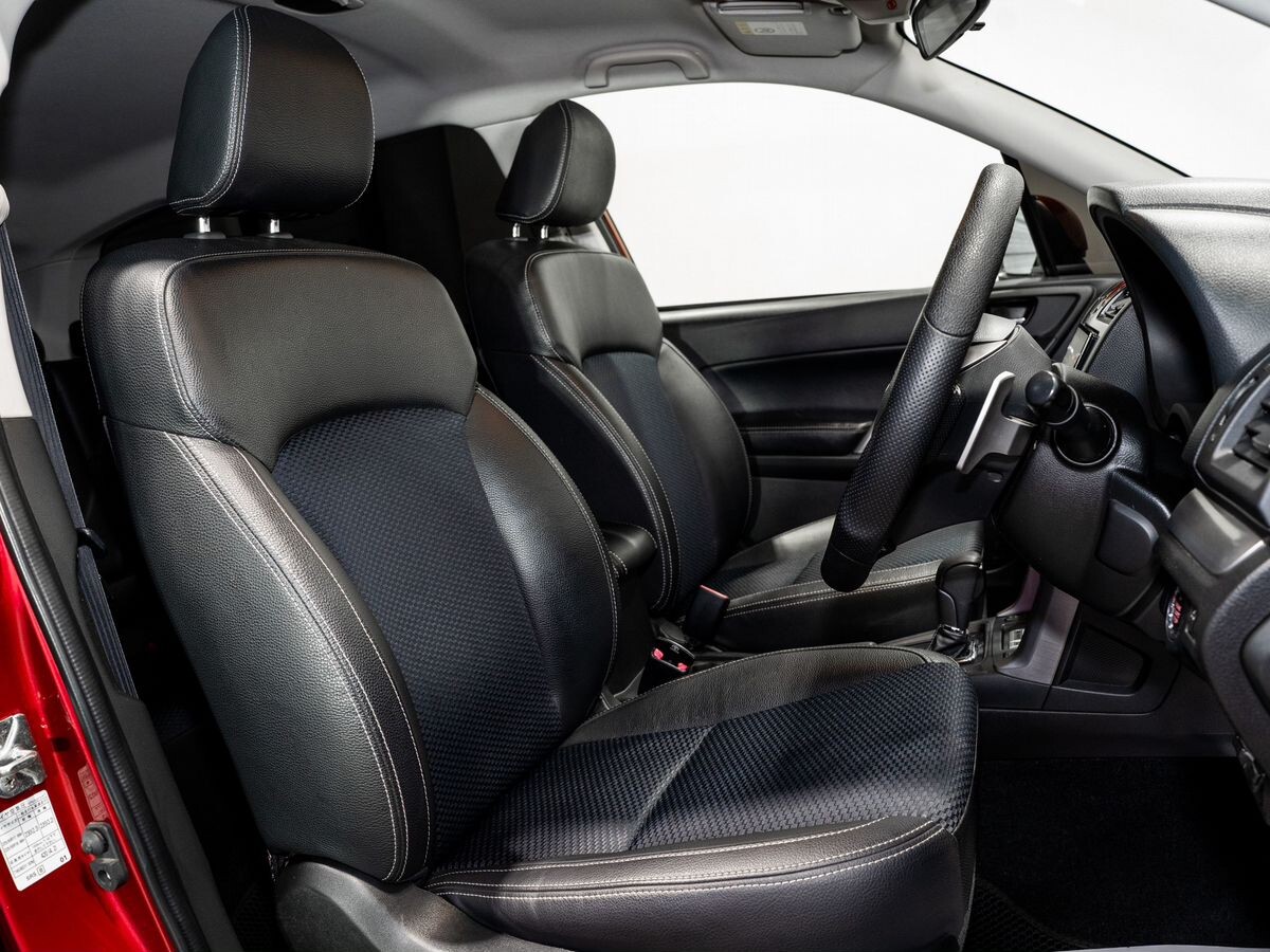 Subaru Forester 2013 - фото автомобиля