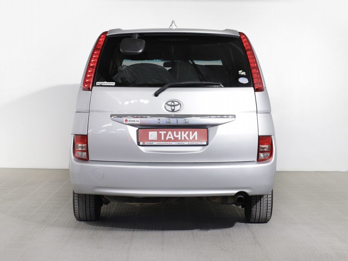 Toyota ISis 2008 - фото автомобиля