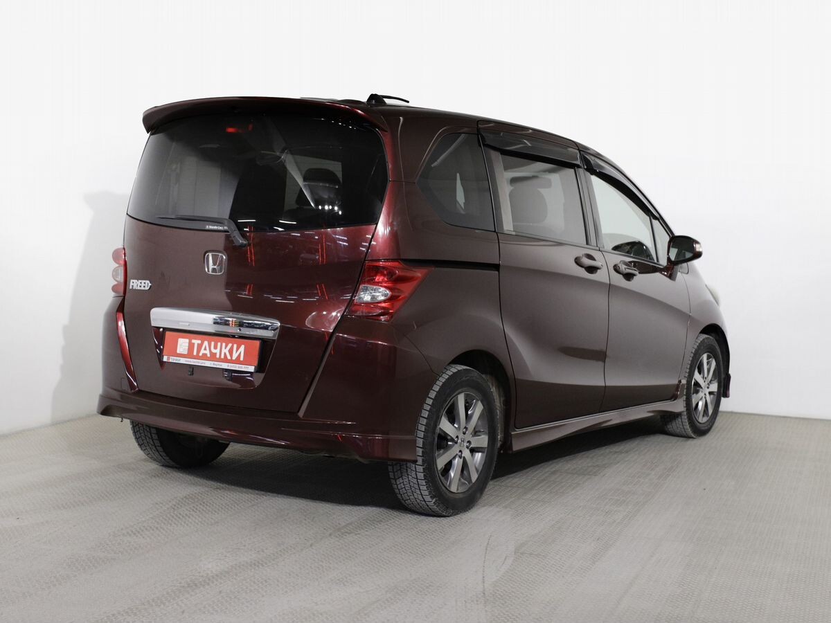 Honda Freed 2009 - фото автомобиля