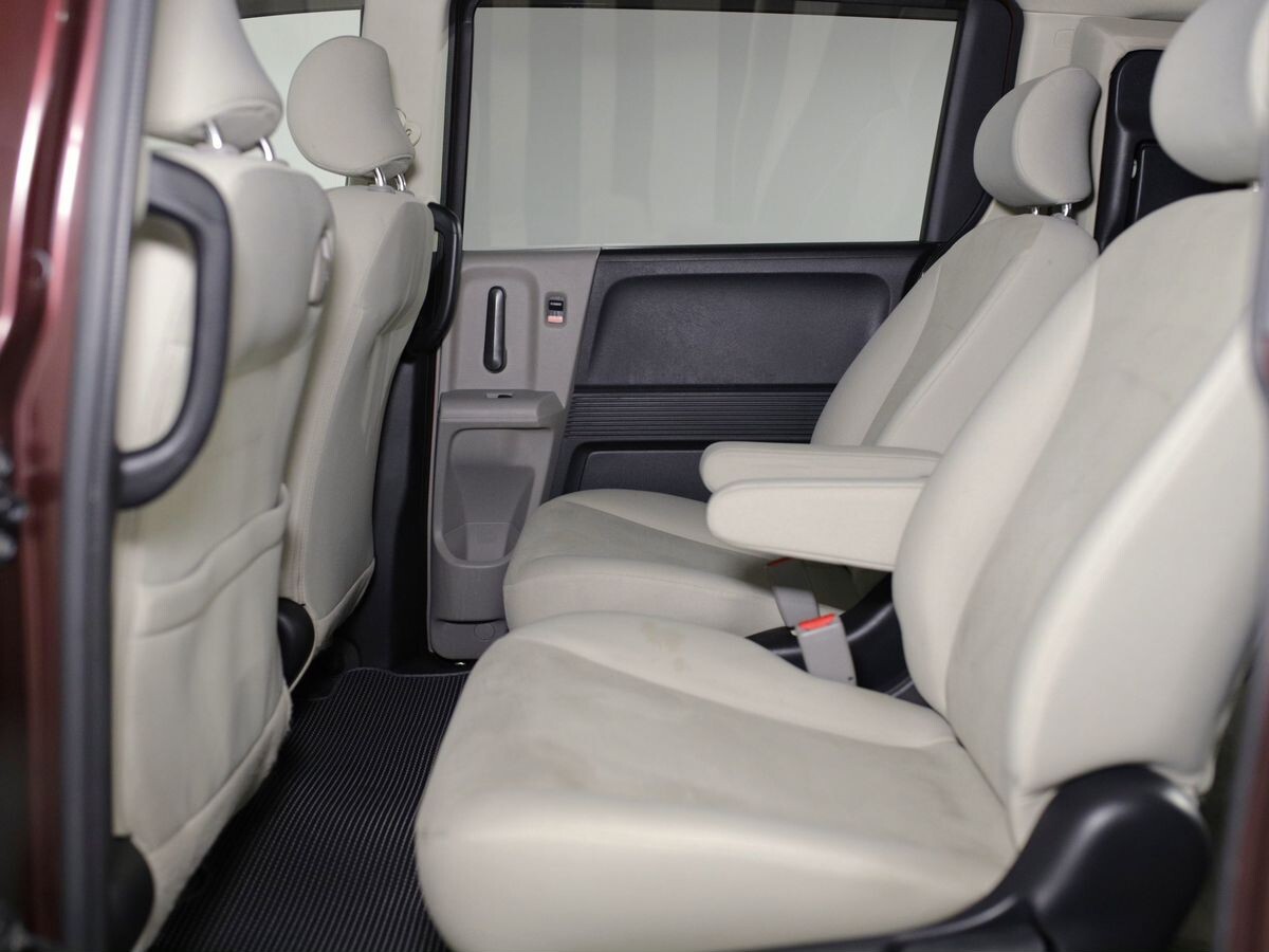 Honda Freed 2009 - фото автомобиля