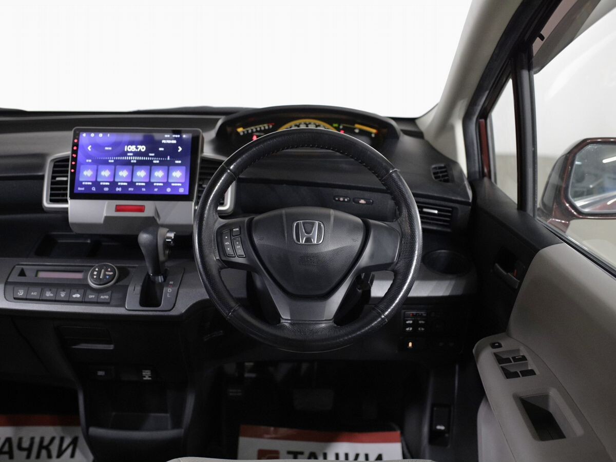 Honda Freed 2009 - фото автомобиля