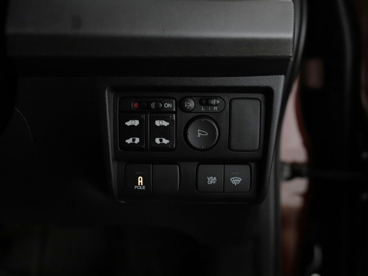 Honda Freed 2009 - фото автомобиля