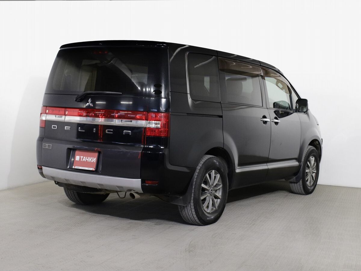 Mitsubishi Delica D:5 2008 - фото автомобиля