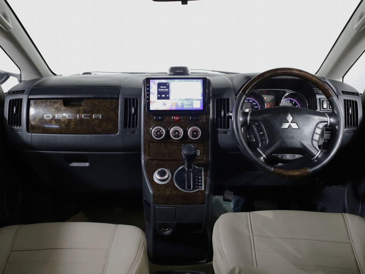 Mitsubishi Delica D:5 2008 - фото автомобиля