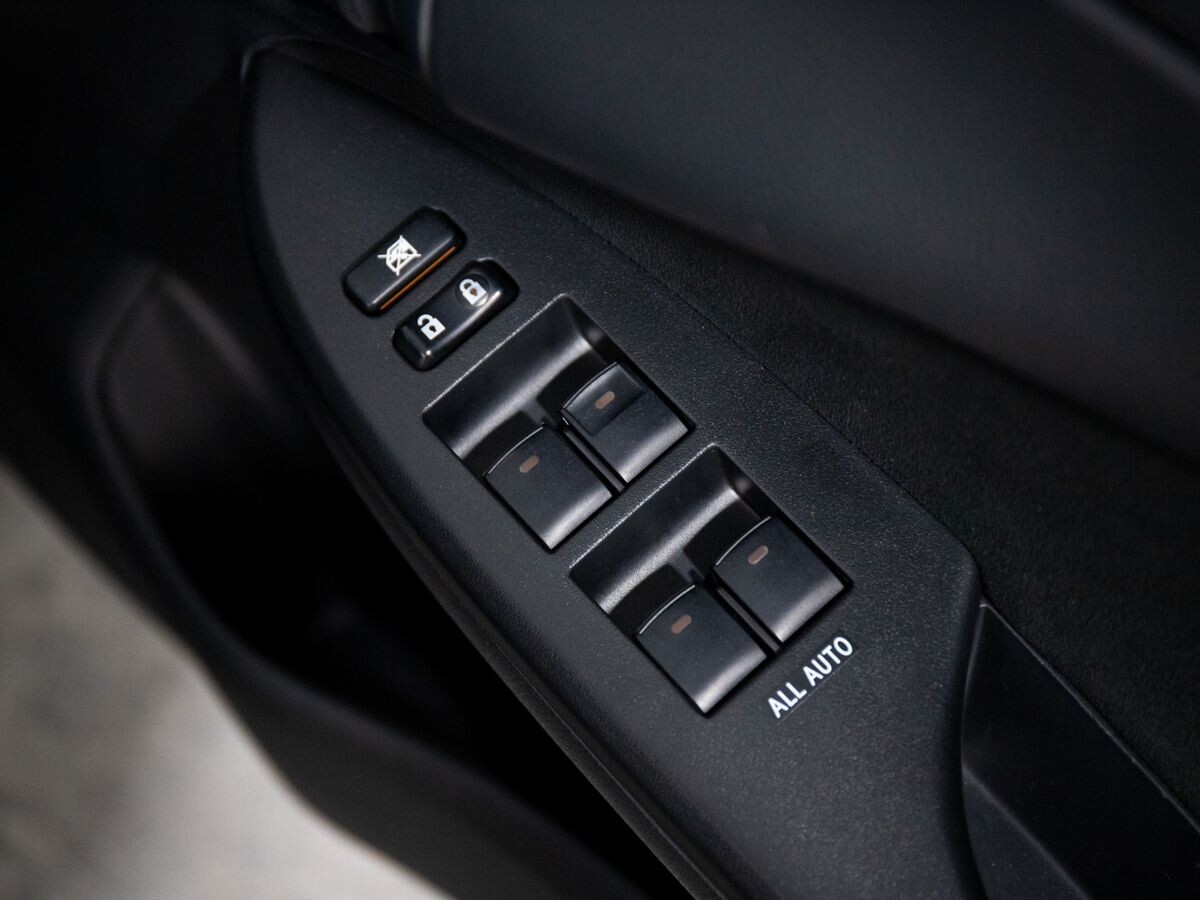 Toyota Corolla 2010 - фото автомобиля