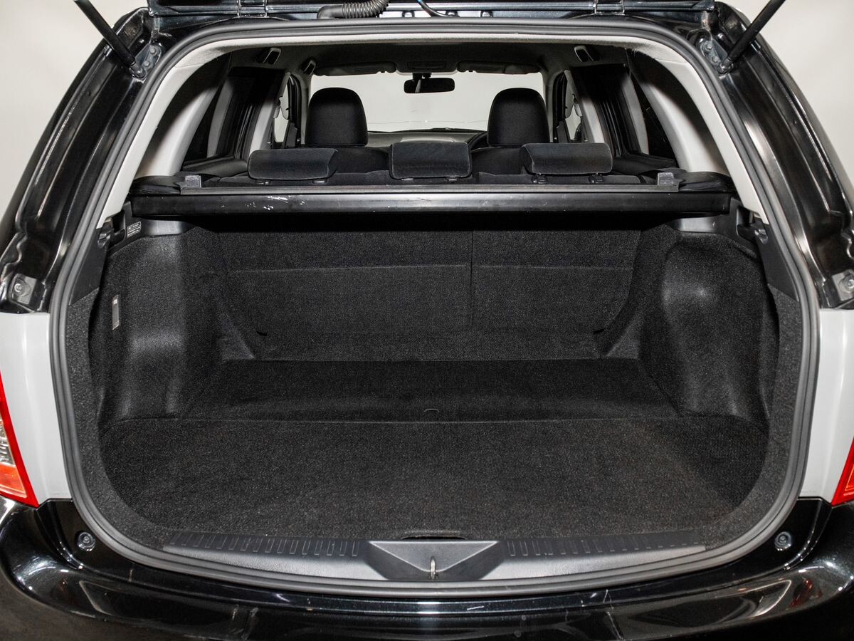 Toyota Corolla 2010 - фото автомобиля