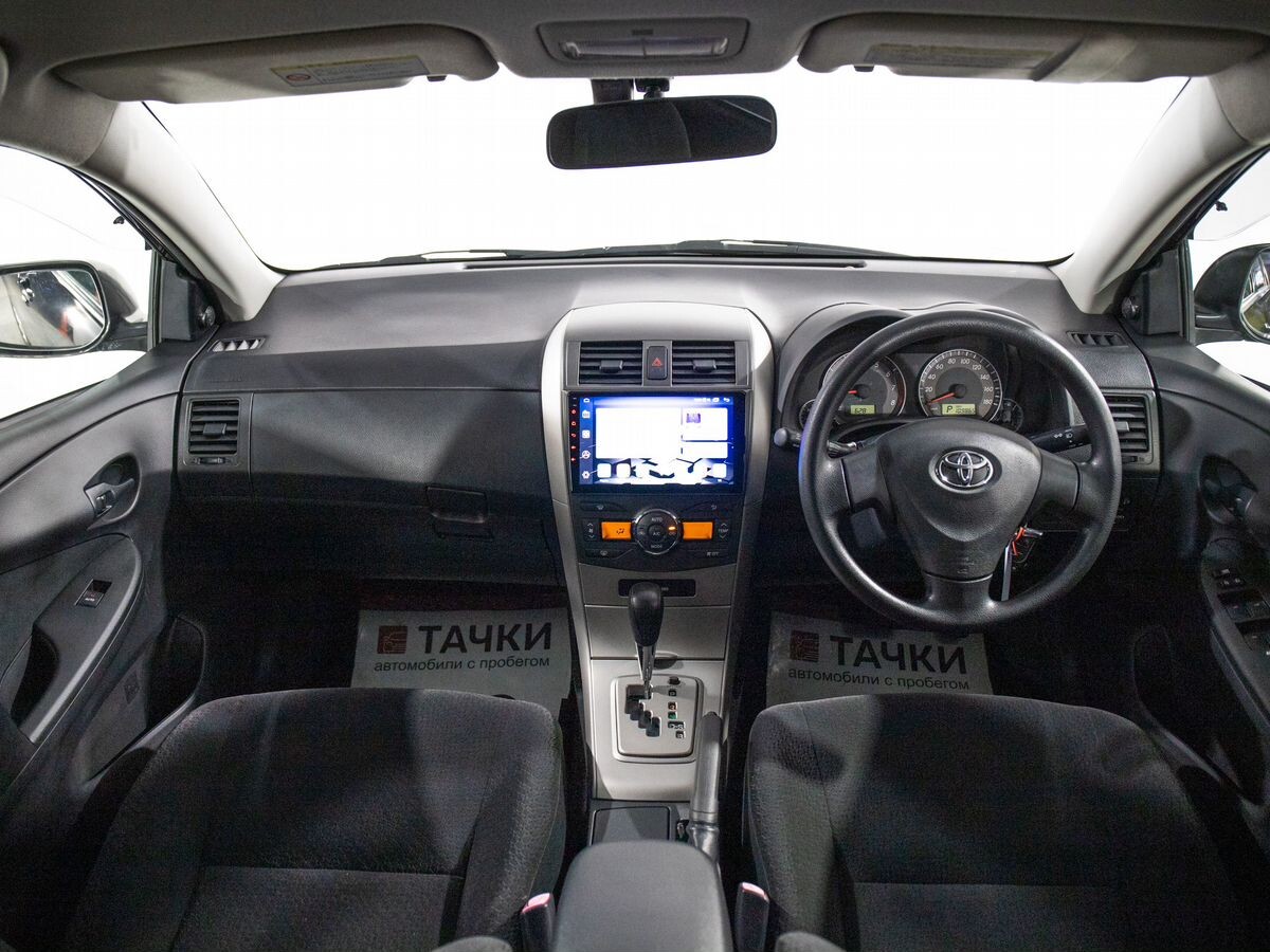 Toyota Corolla 2010 - фото автомобиля