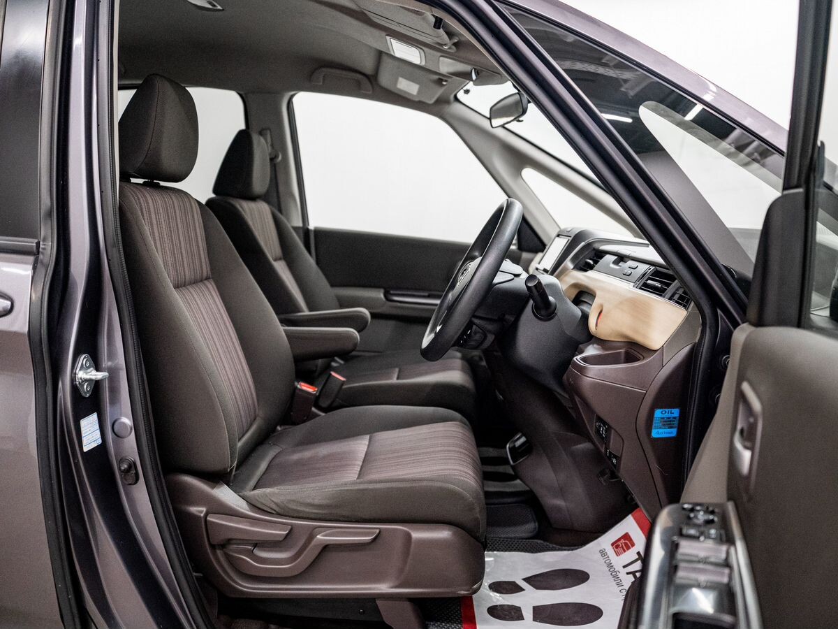 Honda Freed 2018 - фото автомобиля