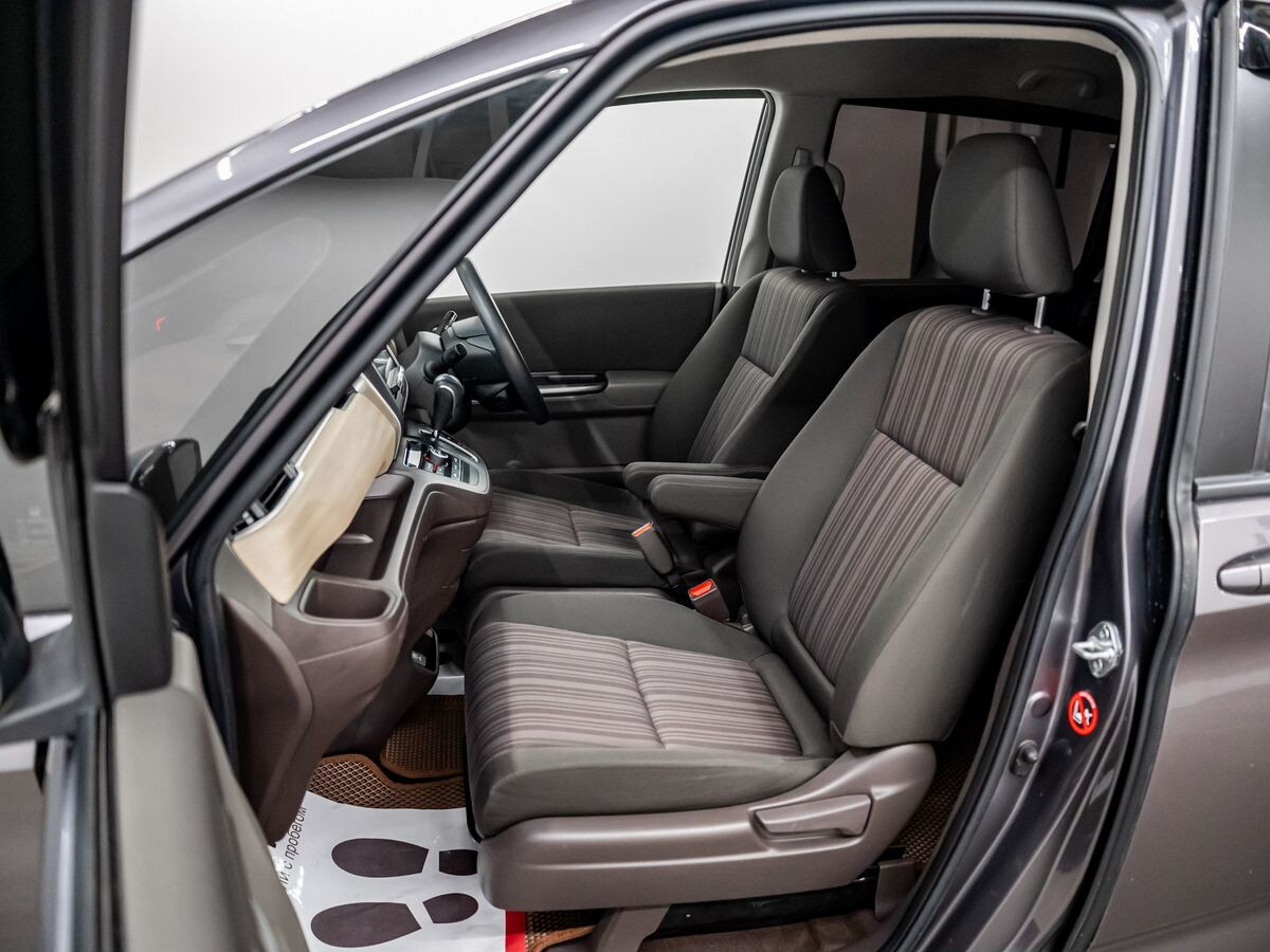 Honda Freed 2018 - фото автомобиля