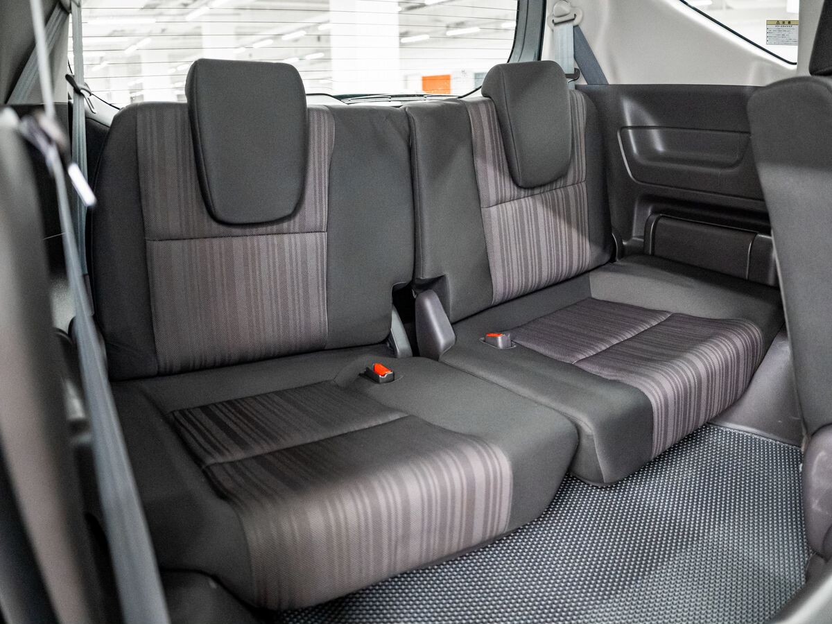 Honda Freed 2018 - фото автомобиля