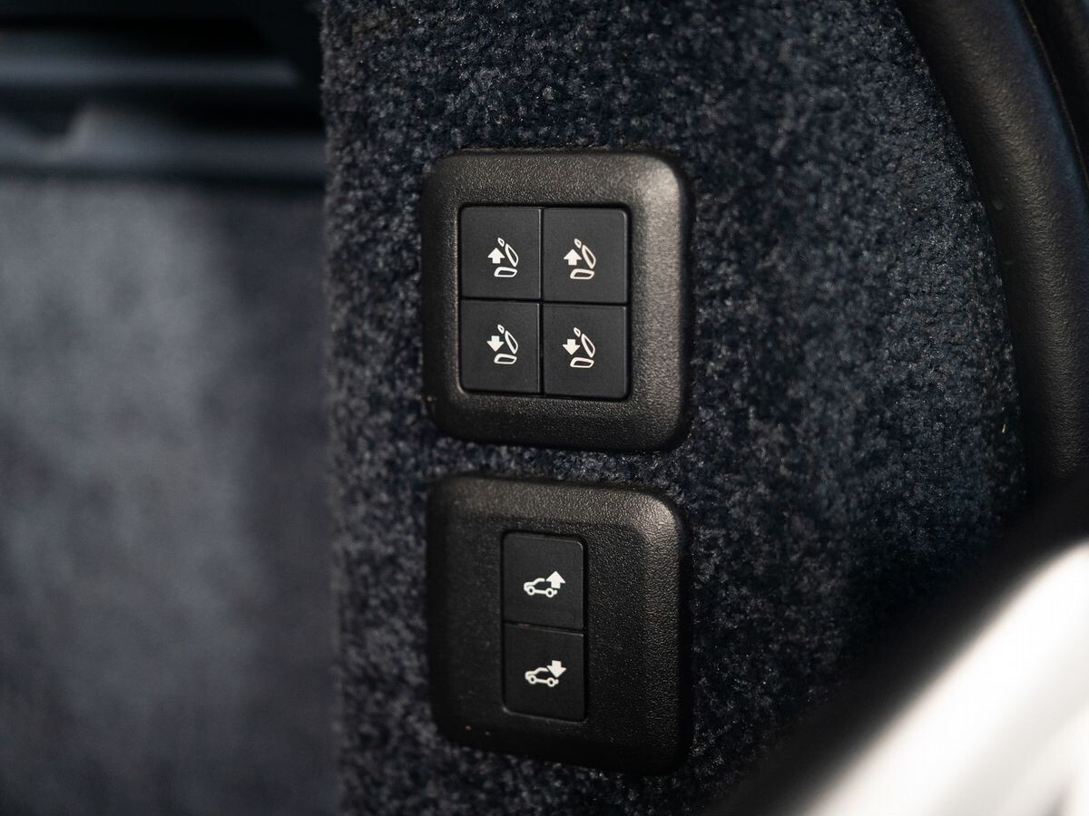 Land Rover Range Rover 2018 - фото автомобиля