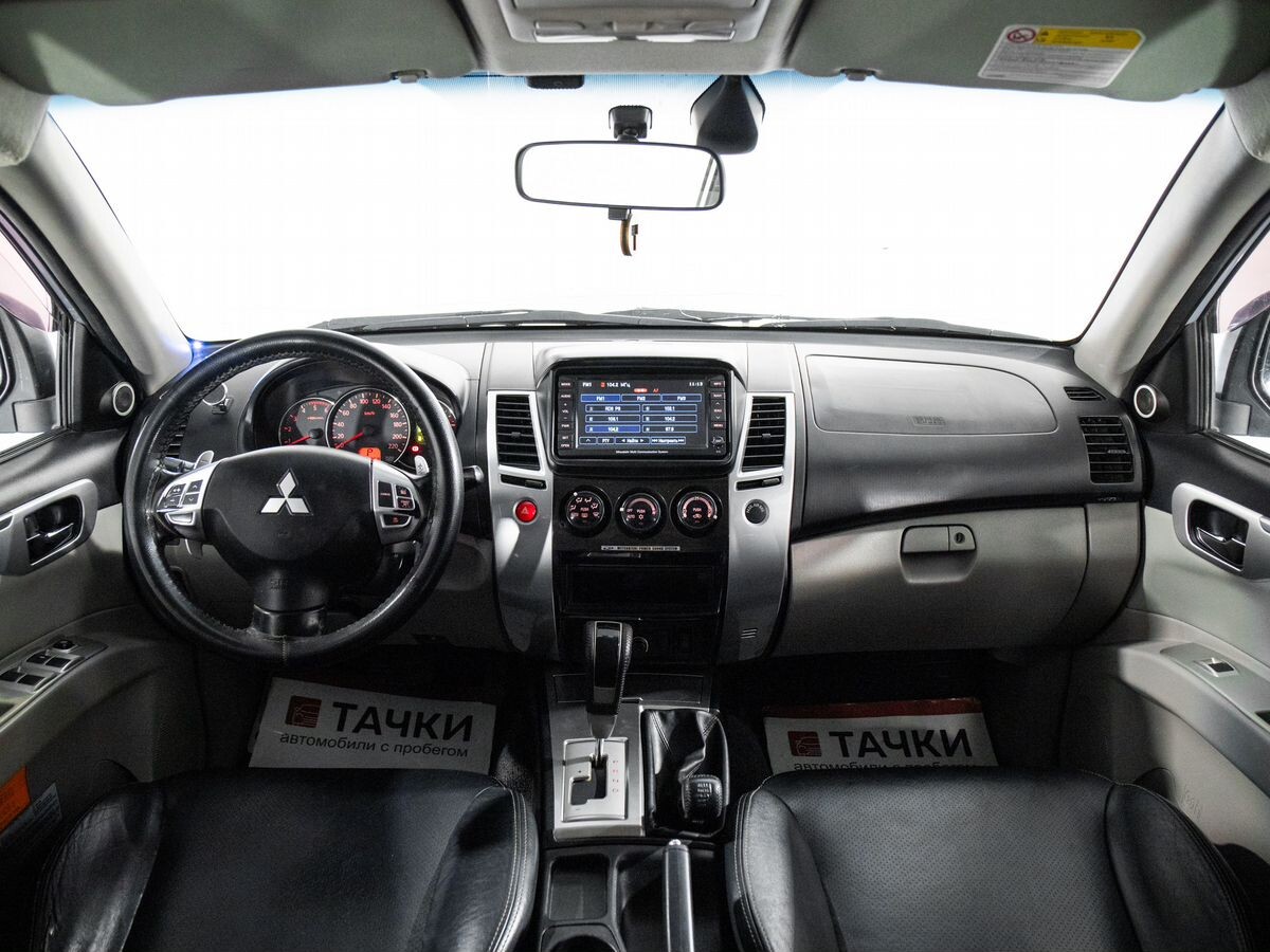 Mitsubishi Pajero Sport 2011 - фото автомобиля