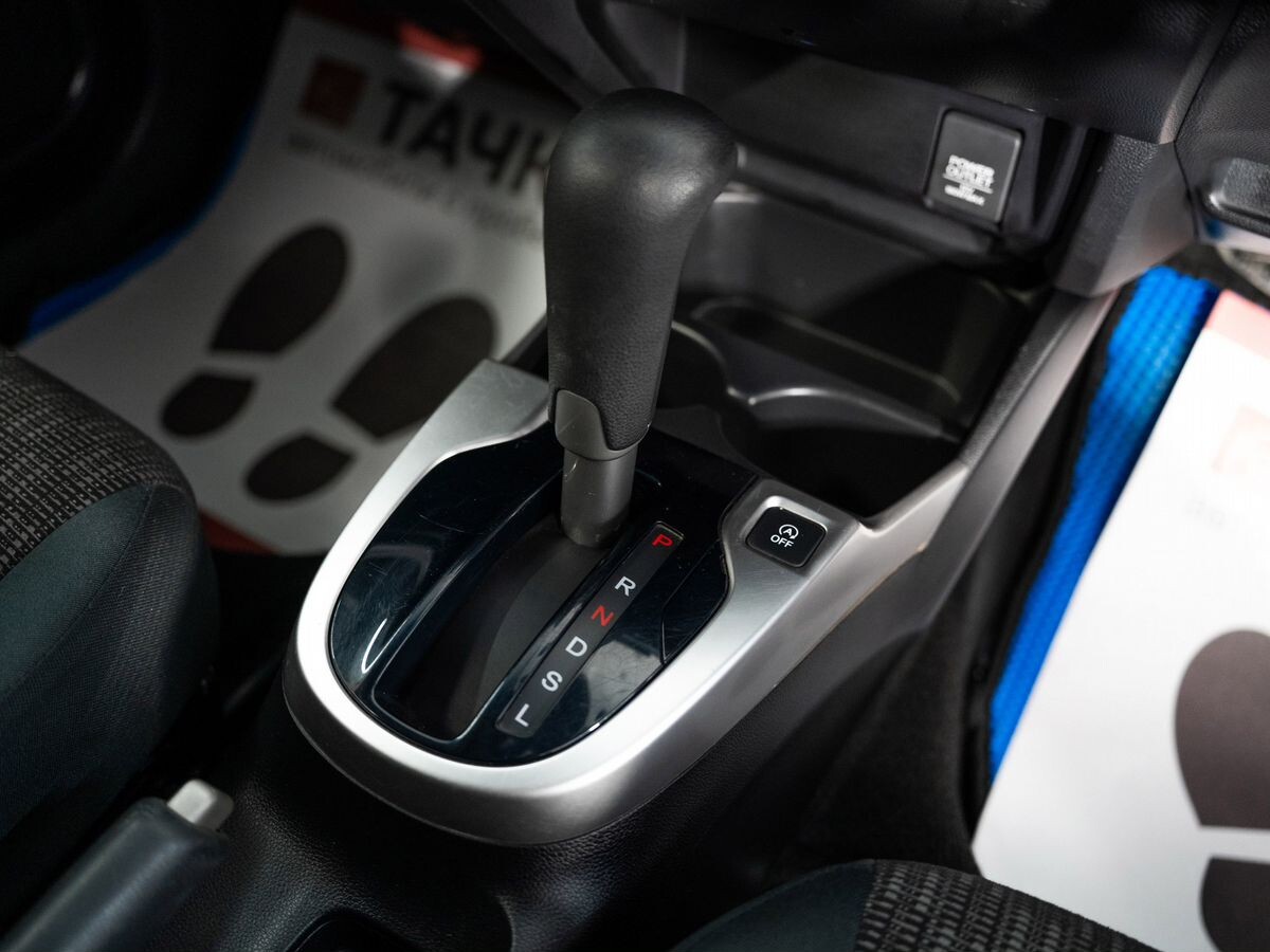 Honda Fit 2017 - фото автомобиля