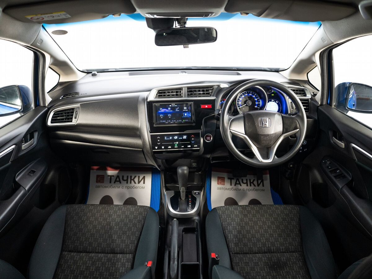 Honda Fit 2017 - фото автомобиля