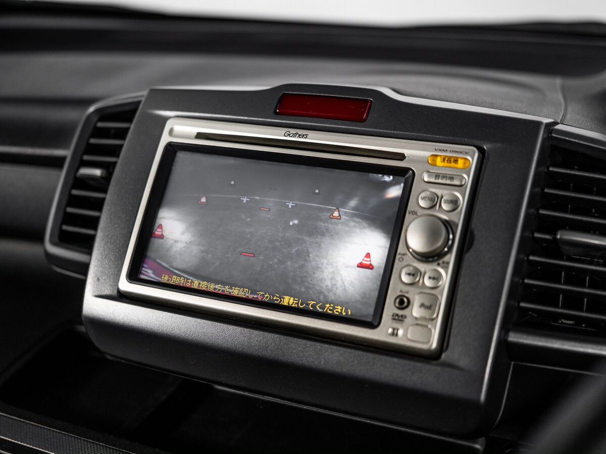 Honda Freed 2010 - фото автомобиля