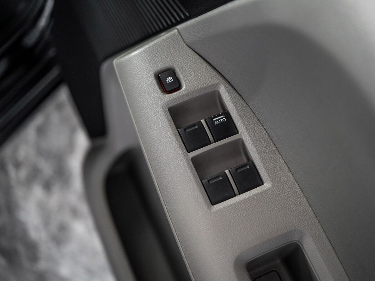 Honda Freed 2010 - фото автомобиля