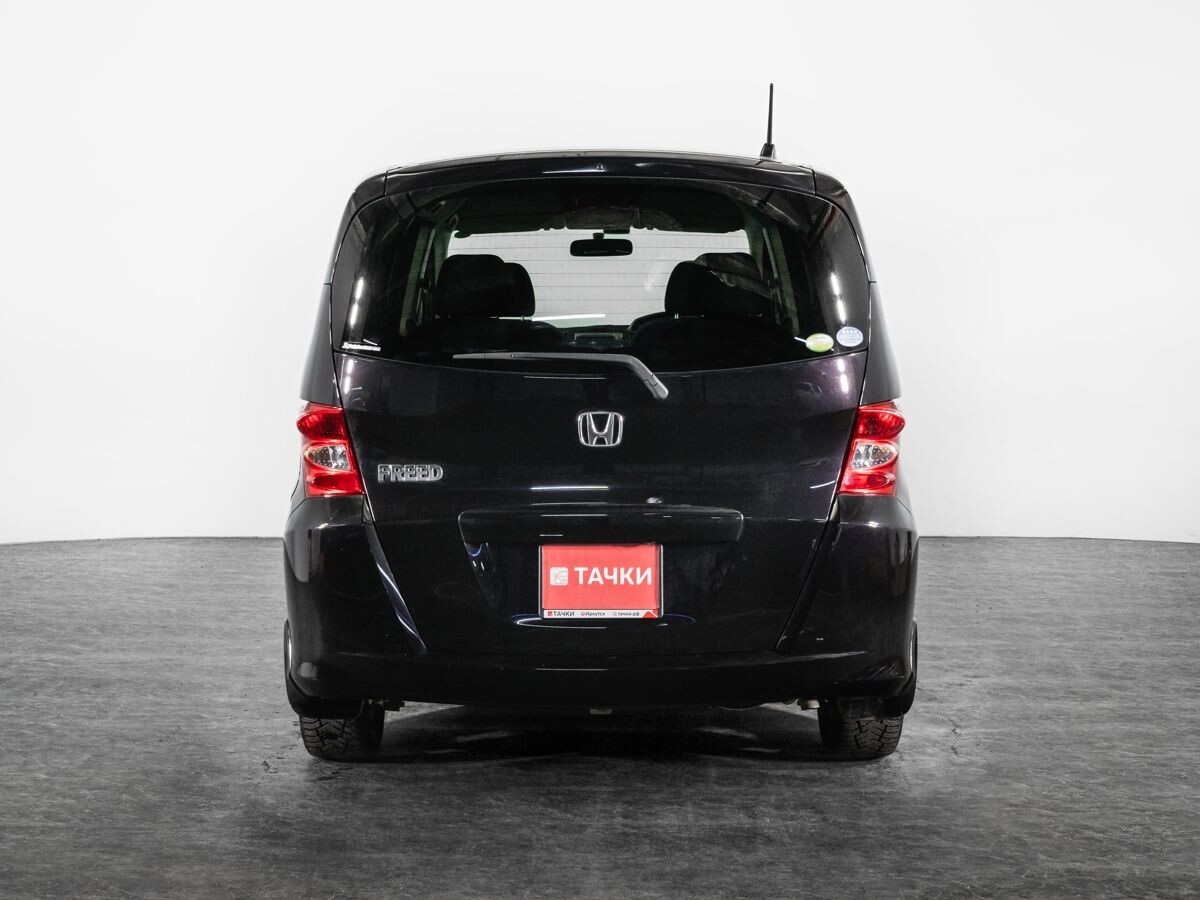Honda Freed 2010 - фото автомобиля