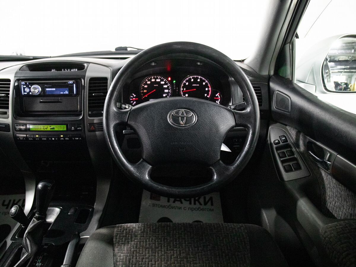 Toyota Land Cruiser Prado 2002 - фото автомобиля