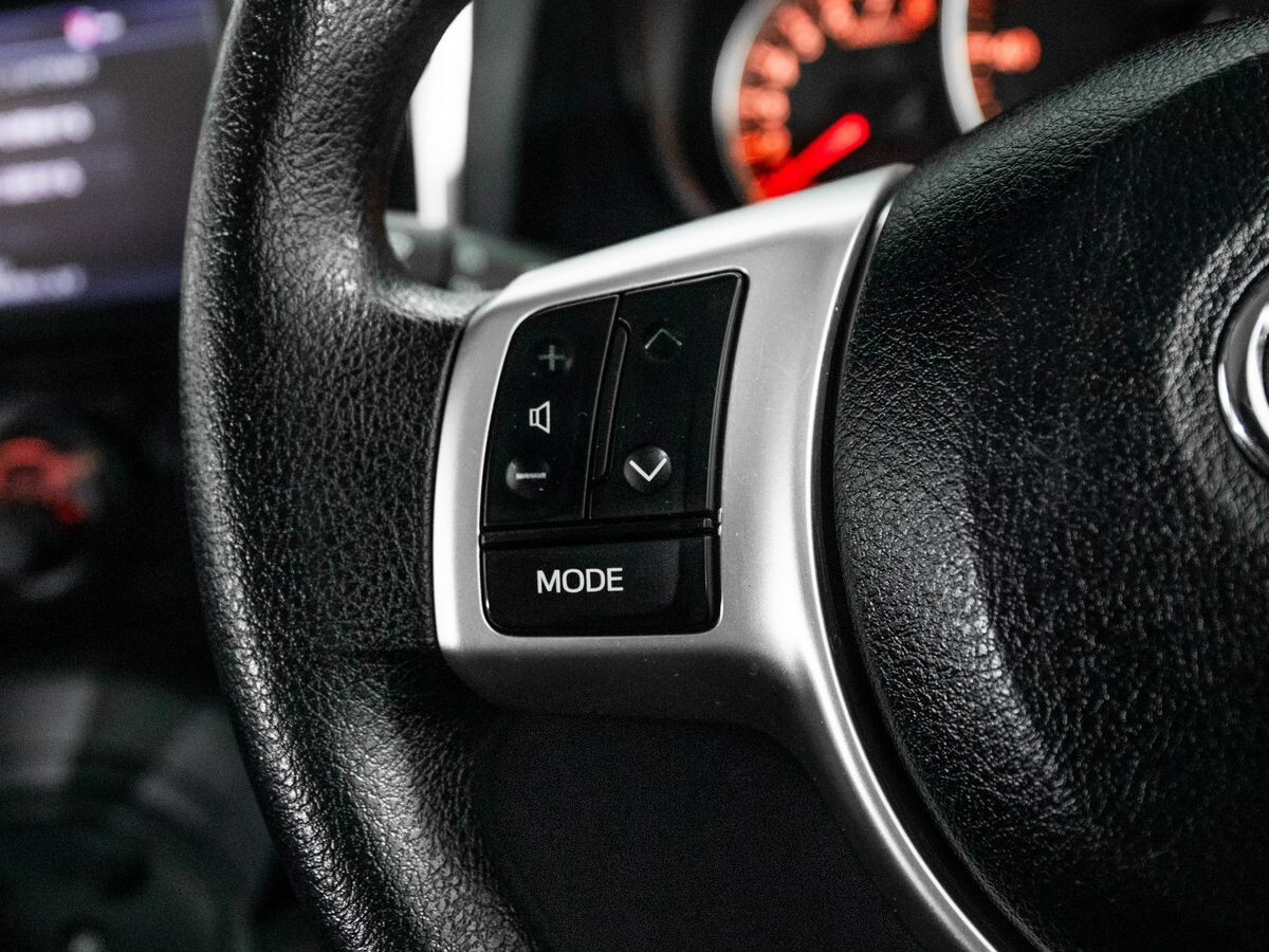 Toyota Ractis 2016 - фото автомобиля