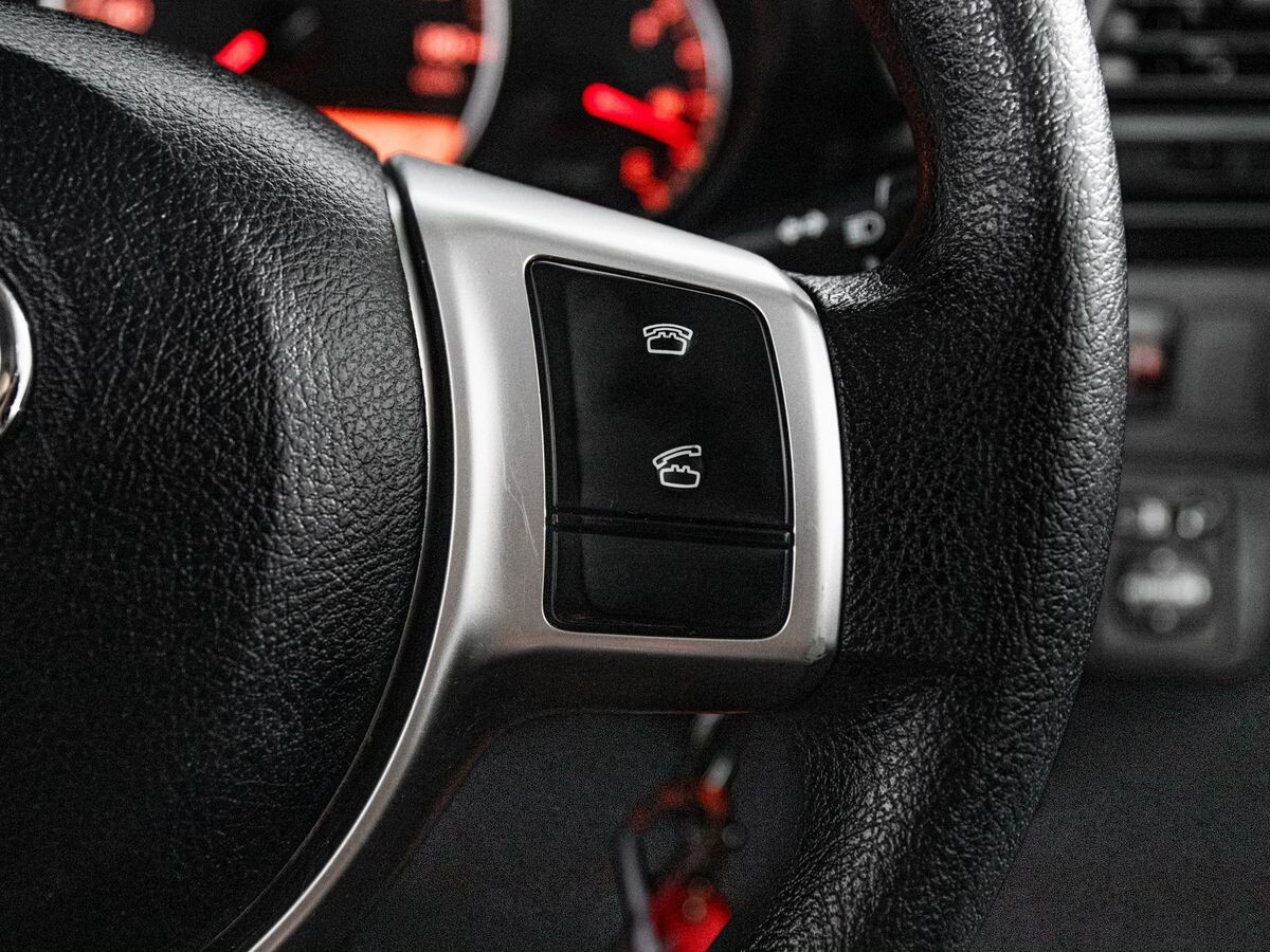 Toyota Ractis 2016 - фото автомобиля