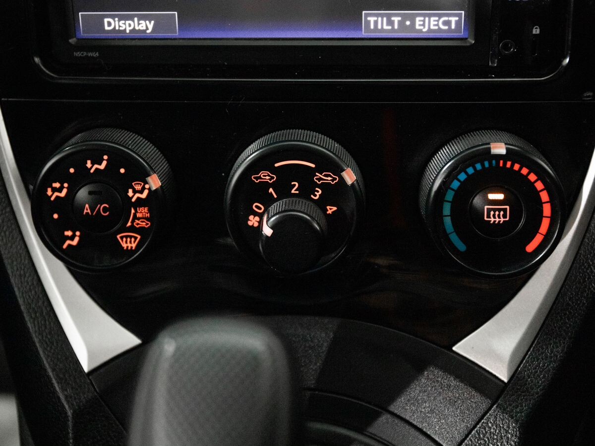 Toyota Ractis 2016 - фото автомобиля