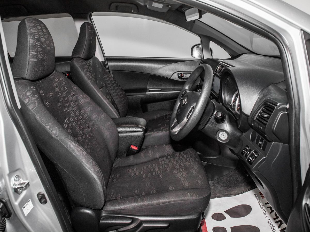 Toyota Ractis 2016 - фото автомобиля