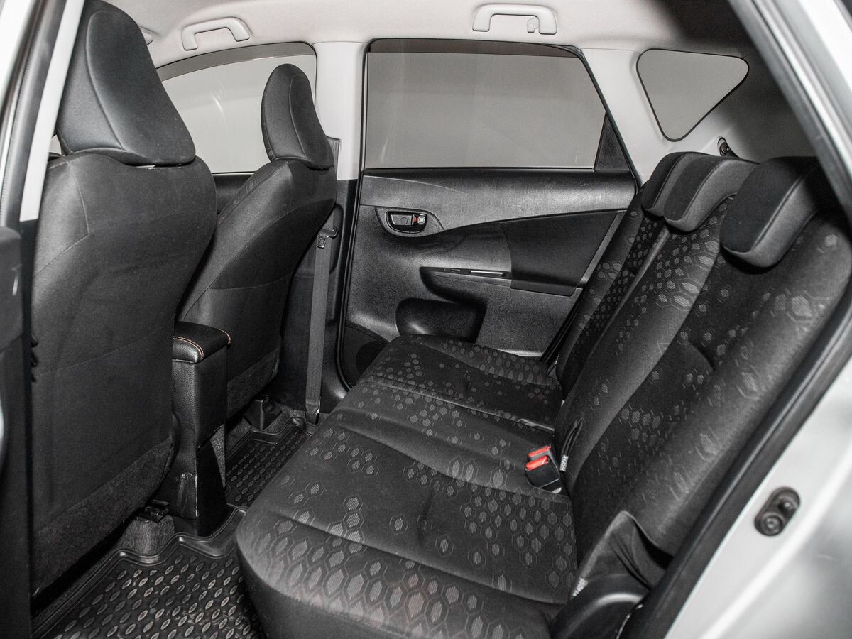 Toyota Ractis 2016 - фото автомобиля