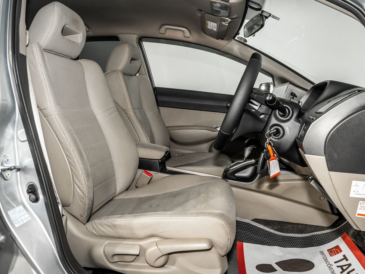 Honda Civic 2009 - фото автомобиля