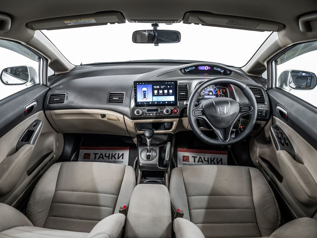 Honda Civic 2009 - фото автомобиля