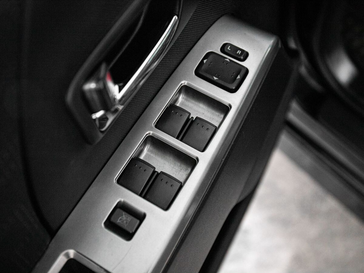 Mazda 5 2008 - фото автомобиля