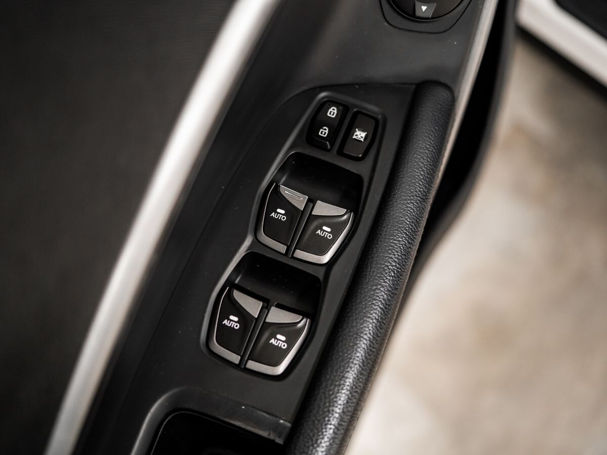 Hyundai Santa Fe 2013 - фото автомобиля