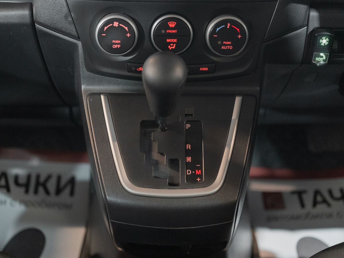 Mazda Premacy 2011 - фото автомобиля