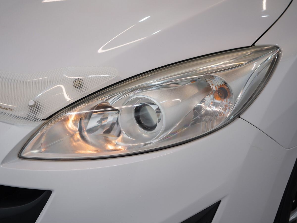 Mazda Premacy 2011 - фото автомобиля