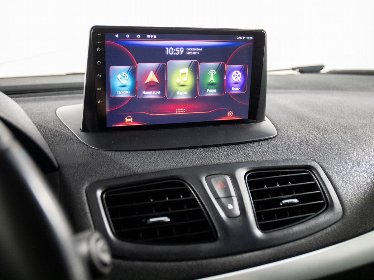 Renault Fluence 2012 - фото автомобиля